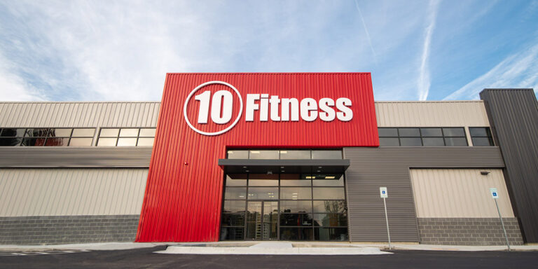 building exterior of 10 Fitness in Bryant