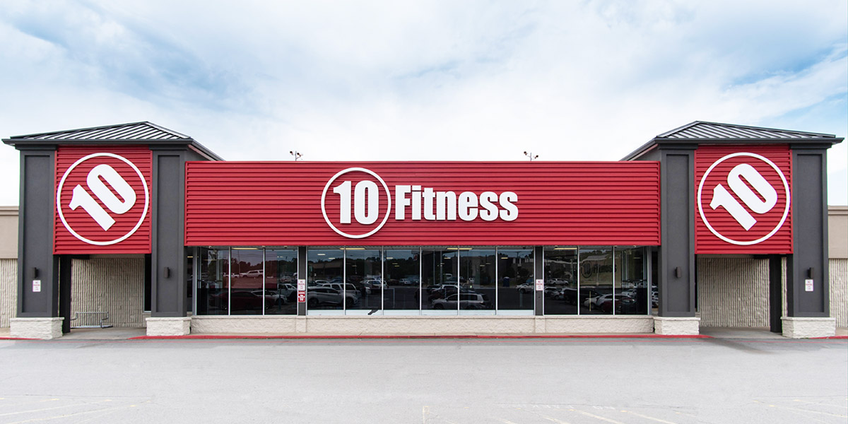 the exterior of the 10 Fitness building in Rodney Parham