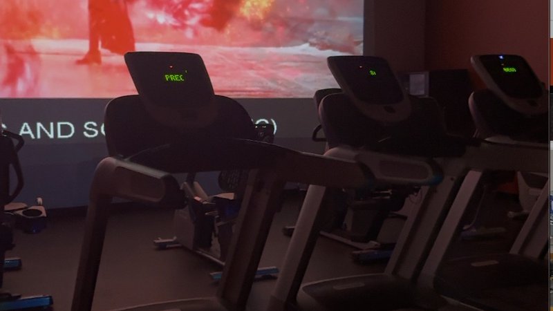watch movies while working out