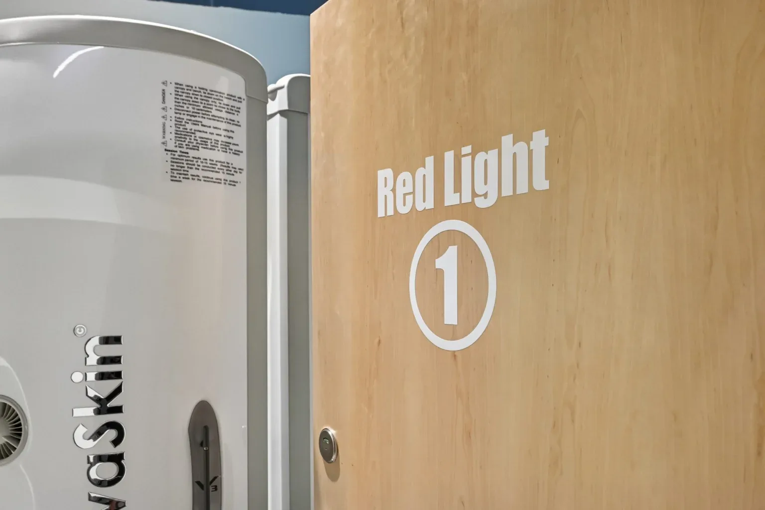 Red light therapy room at 10 Fitness Bowman