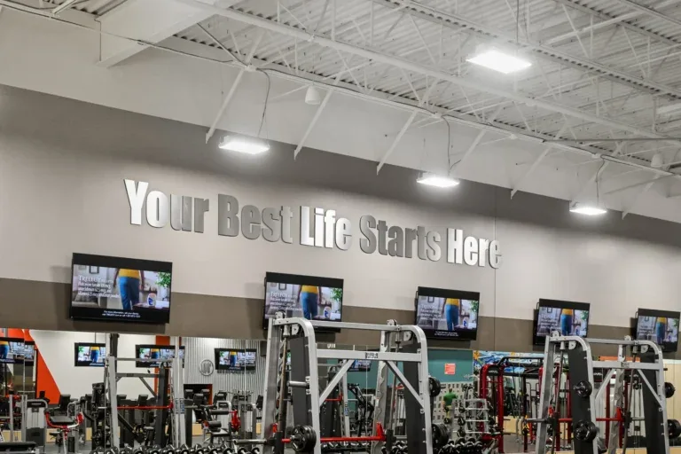 Strength training floor at 10 Fitness Bowman